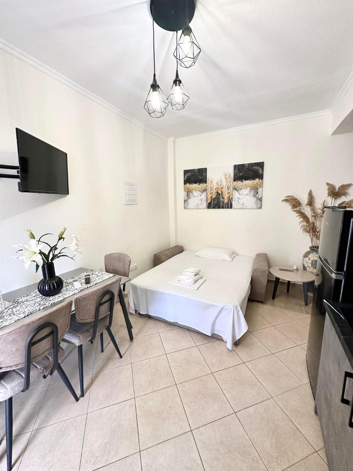 Comfy Apartments Nikiti  Exterior photo